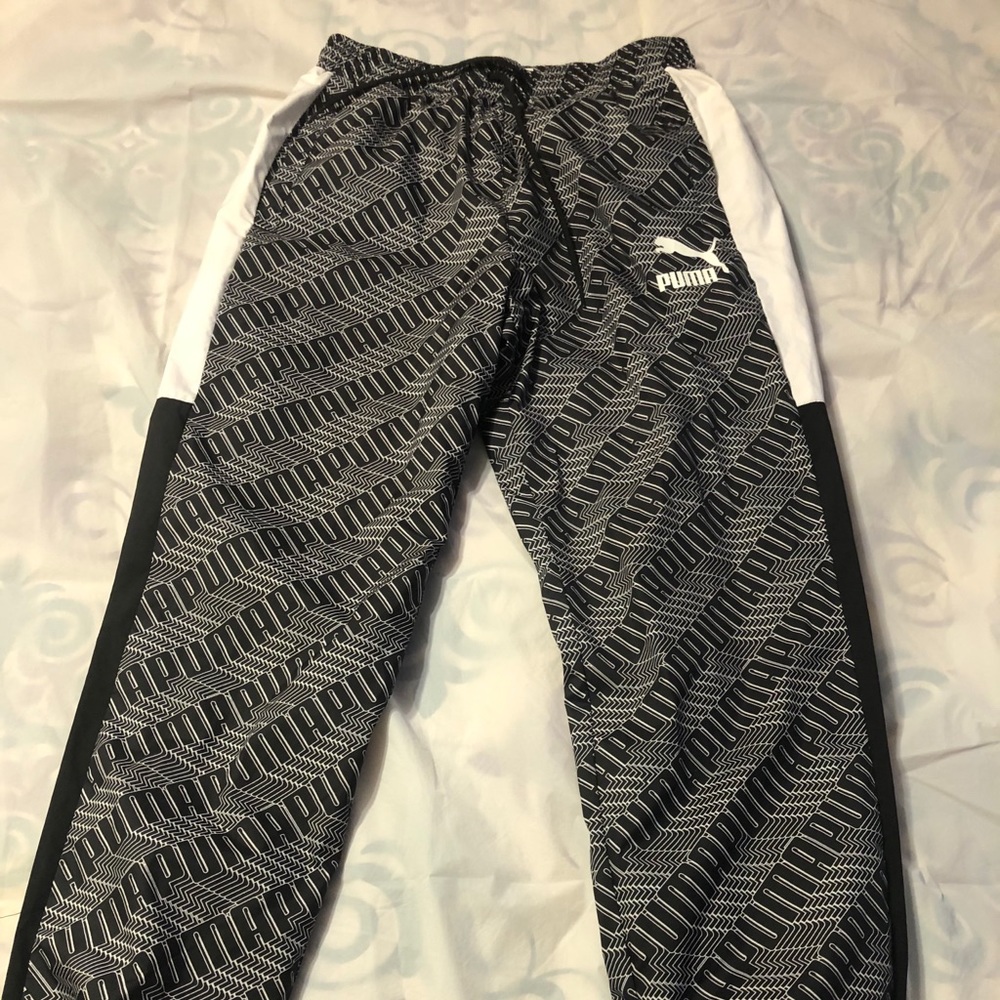 Puma joggers